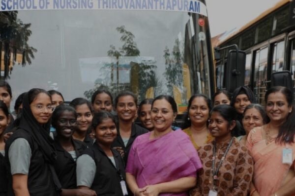 ചെലവ് 1.83 കോടി, നഴ്സിംഗ് വിദ്യാര്ത്ഥികള്ക്കായി 8 പുതിയ ബസുകള്; ആരോഗ്യ മന്ത്രി ഫ്ലാഗ് ഓഫ് ചെയ്തു
