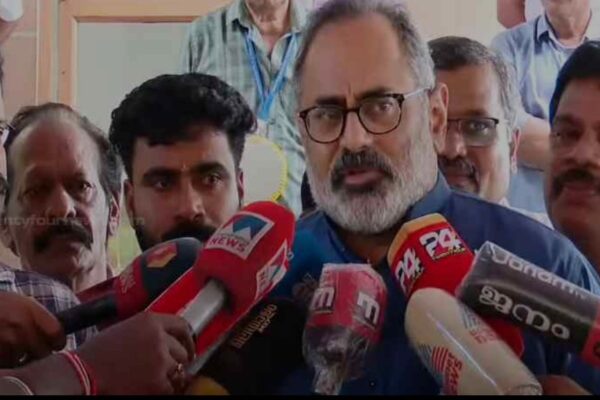 ‘നമ്പർ 1 ആരോഗ്യം ഊതി വീർപ്പിച്ച ബലൂൺ, ആരോഗ്യമന്ത്രി രാജി വെക്കണം’: രാജീവ് ചന്ദ്രശേഖർ