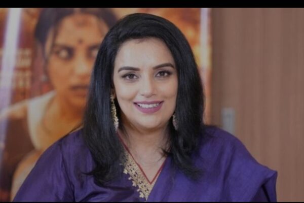 ചലച്ചിത്രതാരം ശ്വേതാ മേനോനെതിരെ കേസെടുത്ത് പൊലീസ്