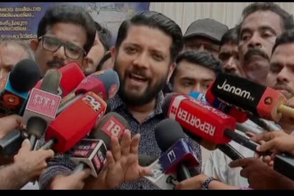 ‘പാർട്ടി തീരുമാനം ഓരോ കോൺഗ്രസ് പ്രവർത്തകനും ബാധകമാണ്; ശക്തമായ തീരുമാനമാണ് പാർട്ടി എടുത്തത്’; ഷാഫി പറമ്പിൽ