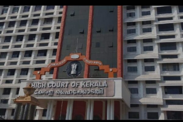 ‘മതേതര സർക്കാരിന് എങ്ങനെയാണ് അയ്യപ്പ സംഗമം നടത്താനാവുക?’; സർക്കാരിനോട് ചോദ്യങ്ങളുമായി ഹൈക്കോടതി