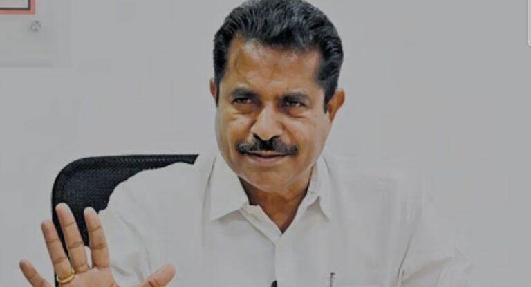 സുകുമാരൻ നായരെ നേരിൽ കാണും; എൻ എസ് എസുമായി അകൽച്ചയില്ല; അടൂർ പ്രകാശ് എംപി