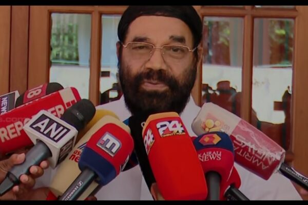 ഉദ്യോഗസ്ഥ തലത്തിലെ കൊള്ള പുറത്തുവരണം; ഒരു തരി പൊന്ന് പുറത്ത് പോയിട്ടുണ്ടെങ്കിൽ അത് തിരിച്ചെത്തിക്കും, മന്ത്രി വി എൻ വാസവൻ