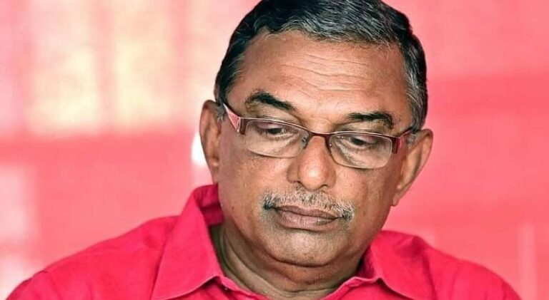 സിപിഐഎമ്മിന്റെ പത്തനംതിട്ട ജില്ലാ കമ്മിറ്റി ഔദ്യോഗിക വാട്ട്‌സ്ആപ്പ് ഗ്രൂപ്പില്‍ നിന്നും എ പത്മകുമാറിനെ നീക്കി